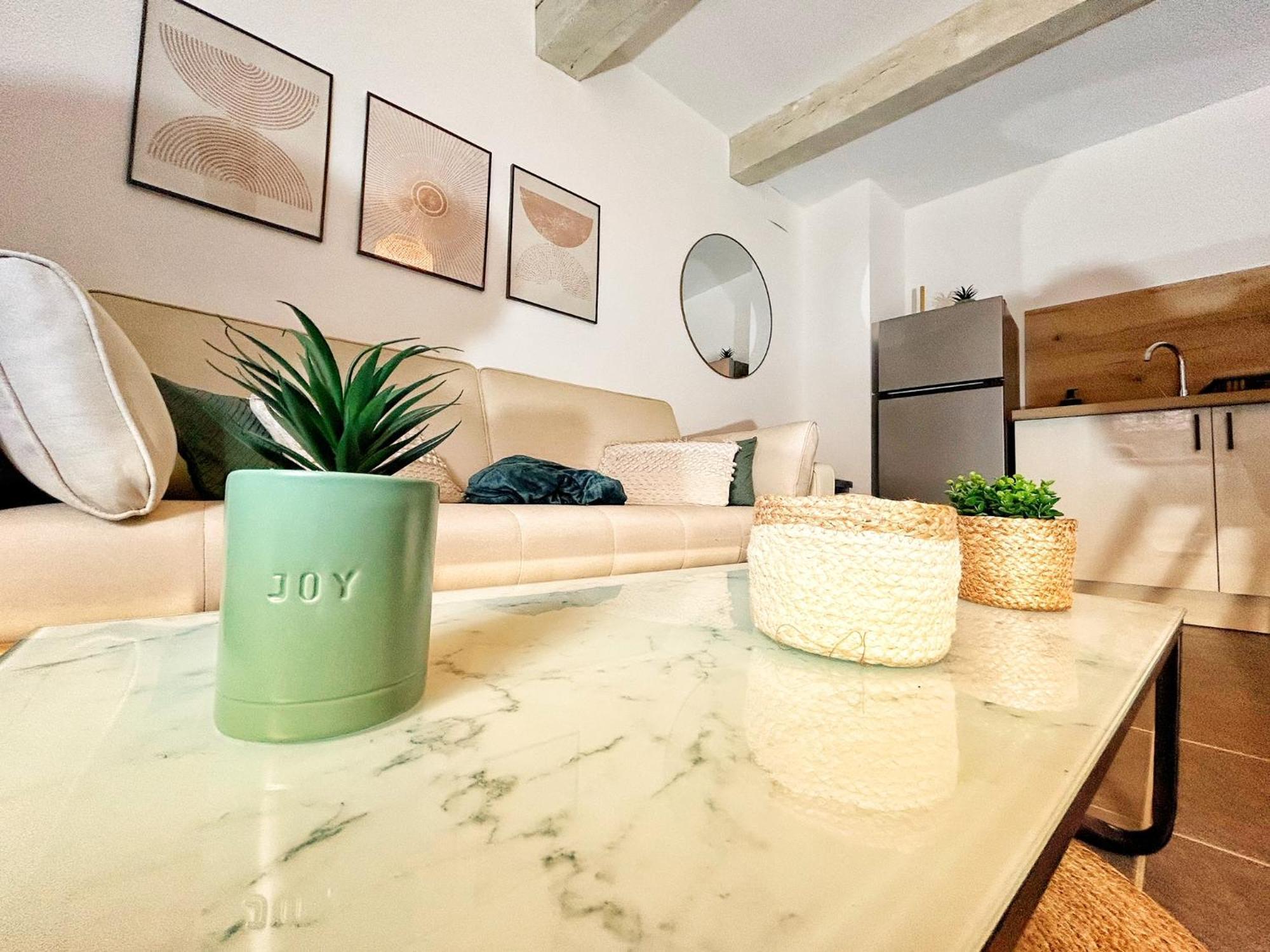 Olive Serenity Arles Buitenkant foto